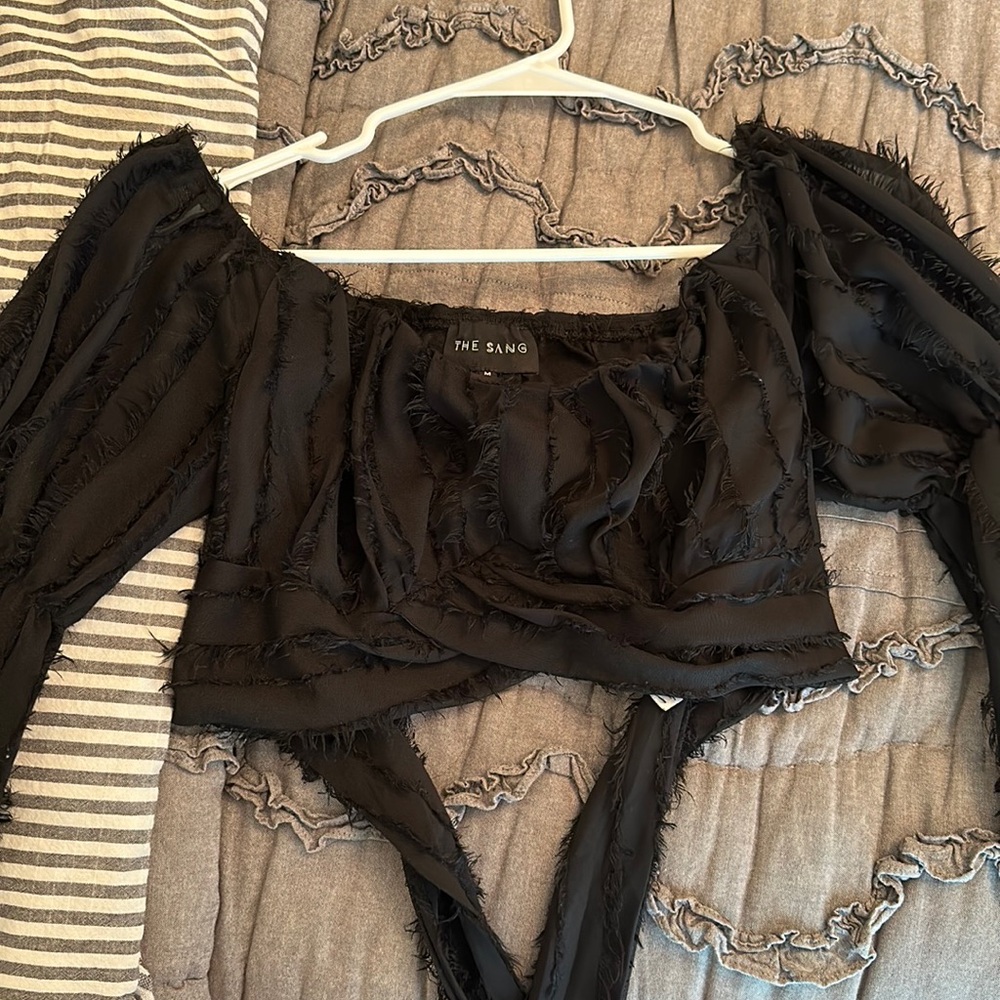black going out top